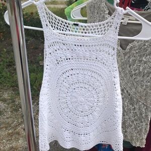 Beautiful white Crochet top. H&M New Never worn.